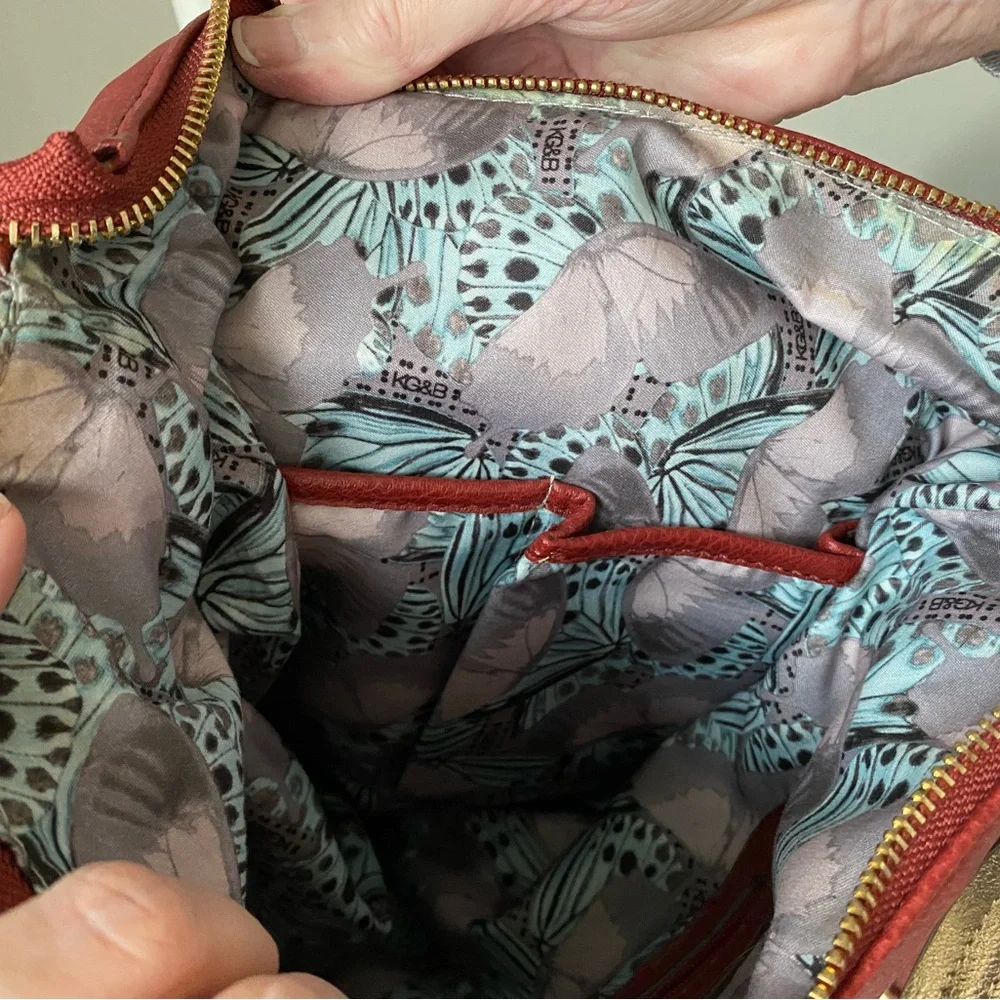 Burgundy shoulder or crossbody bag - Picture 11 of 16